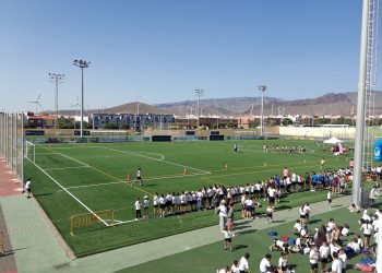 El Cross Escolar de Agüimes congrega a más de 600 estudiantes en la Ciudad Deportiva