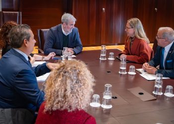 Clavijo alaba la radiografía del estudio Canarias Importa II y las iniciativas propuestas para aumentar el bienestar social