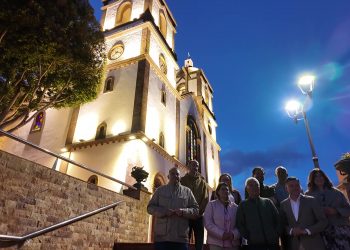 La luz realza el valor patrimonial y simbólico de la Iglesia de la Candelaria