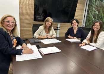 Sanidad y Sociedad Española de Neurología Pediátrica analizan vías de colaboración