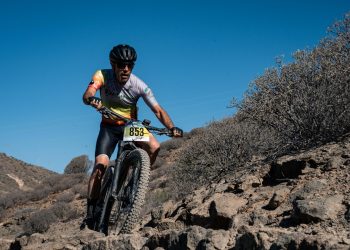 Pedro Rodríguez y Alba Albaladejo conquistan los 40 kilómetros del Open MTB Arguineguín 2026
