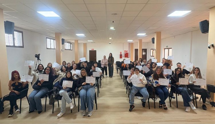 Clausura de los PFAE-GJ ASTRA y AZUL en la Fundación para la Promoción del Empleo de Ingenio