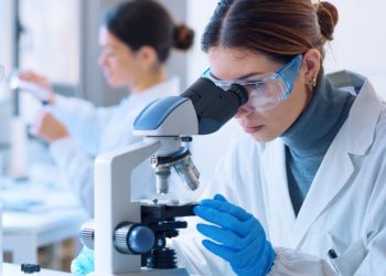 Canarias lidera la presencia femenina en ciencia e ingeniería en la UE