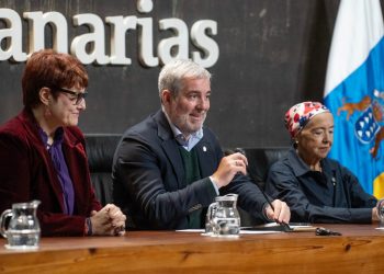 Fernando Clavijo reivindica “una Canarias donde el talento de las mujeres no encuentre barreras”