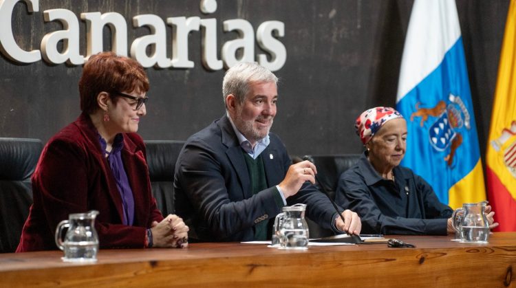 Fernando Clavijo reivindica “una Canarias donde el talento de las mujeres no encuentre barreras”