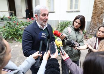 Canarias y Euskadi solicitan a Sánchez la convocatoria de la Conferencia de Presidentes ante la guerra de Irán