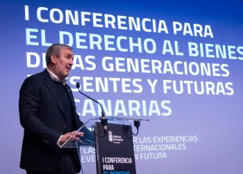 Fernando Clavijo se compromete a que las decisiones políticas del presente protejan a las generaciones futuras