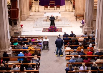 La Semana Santa de Gáldar arranca con un Pregón emotivo marcado por la fe y la solidaridad salesiana