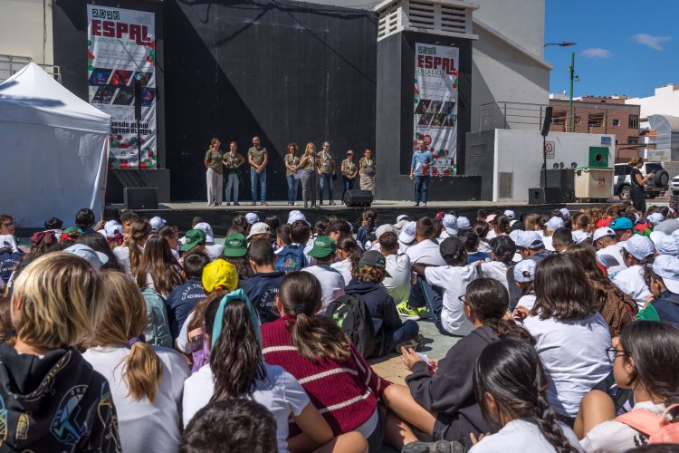 Doscientos cincuenta escolares defienden en la Feria de la Salud que ‘cuidarnos es cosa de todos y todas’