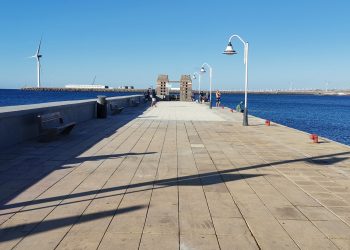 Finalizan las obras de mantenimiento del Muelle de Arinaga y se instalan las plataformas