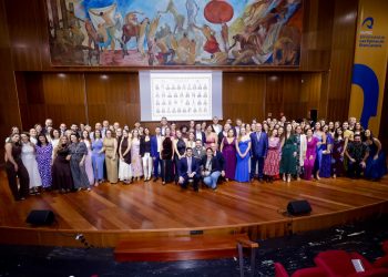 Sanidad homenajea a 38 nuevos especialistas en Medicina y Enfermería Familiar y Comunitaria que finalizan su formación en Gran Canaria