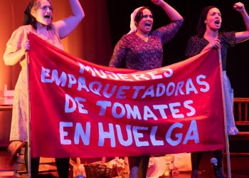 Mujeres Empaquetadoras de Tomates conquista a público y jurado en el I Festival de Teatro de Mogán