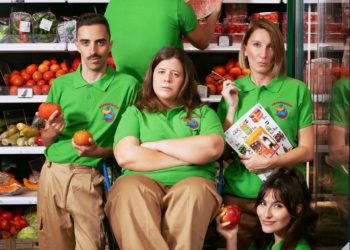 La comedia musical ‘Supersaurio’ llega al Teatro Cruce de Culturas este sábado