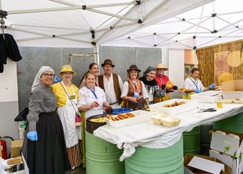 La Fiesta del Queso de Montaña Alta ofrece este domingo miles de degustaciones de sancocho canario, tortillas con miel, potaje de jaramagos y Queso de Guía