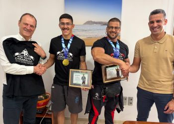 El alcalde de Agüimes recibe a los campeones de España de Grappling Álvaro Medina y Yeray Pérez