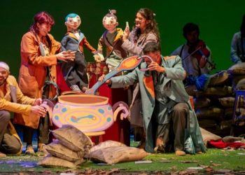 El humor y la fantasía llegan este viernes al Teatro Cruce de Culturas con la obra familiar ‘Cazopera’