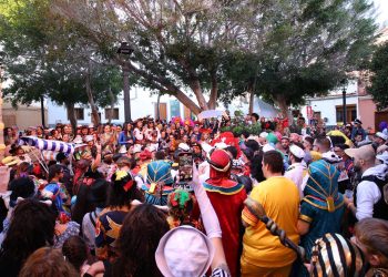 La alegoría ‘Agüimes: Luces, Cámara… ¡Carnaval!’ elegida por el voto popular