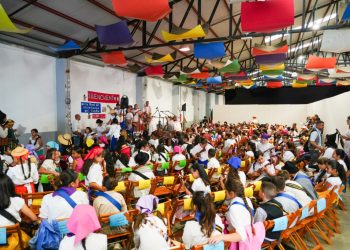 Doscientos veinte estudiantes participan en el III Encuentro de la Red de Enseñanza del Timple