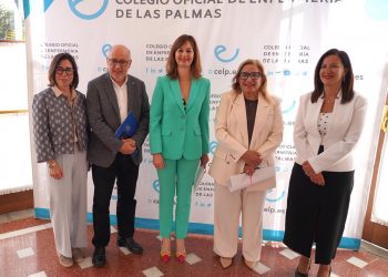 Sanidad destaca el papel transformador de las enfermeras en el fortalecimiento de los cuidados y la atención sanitaria