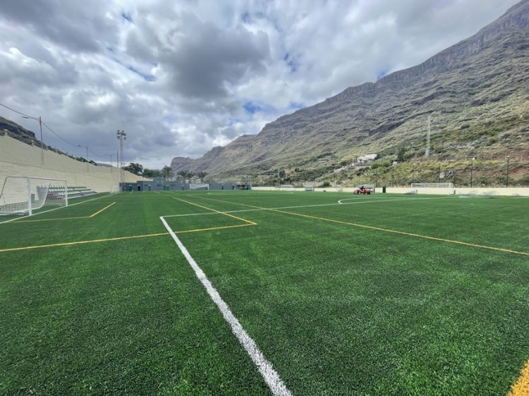 SBT inaugura la remodelación del Complejo Polideportivo ‘Maestro Antonio’ de Cercados de Espino