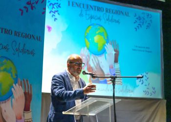 Estudiantes de veintiún centros educativos de Canarias participan en el I Encuentro de Espacios Solidarios en el IES Doctoral