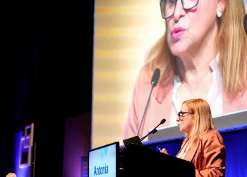 Sanidad pone en valor la teledermatología y la detección precoz del cáncer de piel en Canarias en el Congreso Nacional de Dermatología