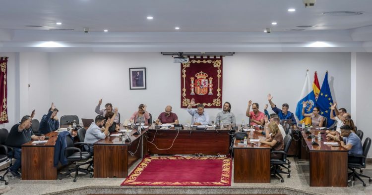 Mogán aprueba definitivamente el Reglamento de Honores y Distinciones