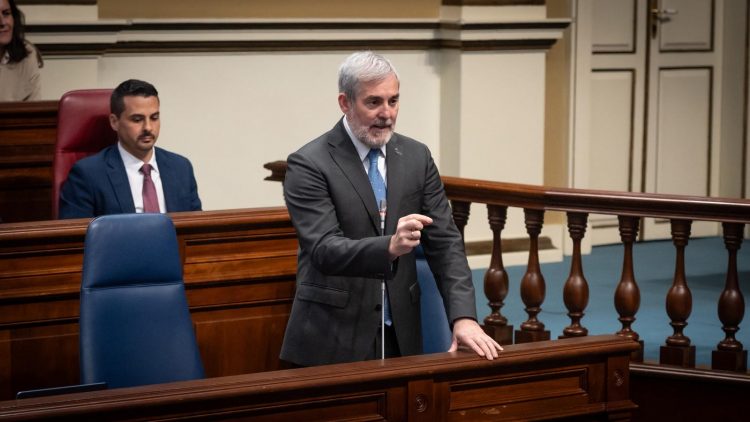 Clavijo lamenta que el Estado haya mentido sobre la situación sanitaria de los pasajeros del MV Hondius