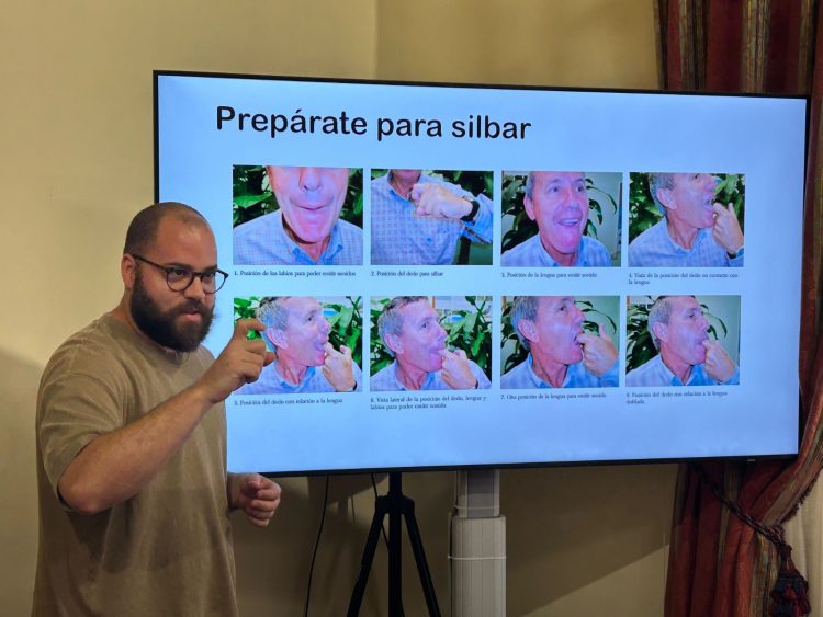 El Mes de Canarias divulga el valor patrimonial del silbo gomero con talleres prácticos en el Archipiélago 