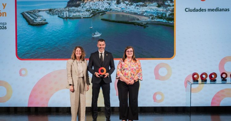 Mogán recibe la distinción ‘Ciudad de la Ciencia y la Innovación’ del MICIU
