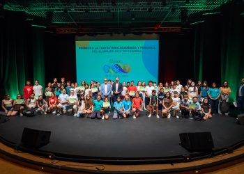 Santa Lucía defiende la Educación en Valores en la entrega de los Premios a la Trayectoria Personal y Académica