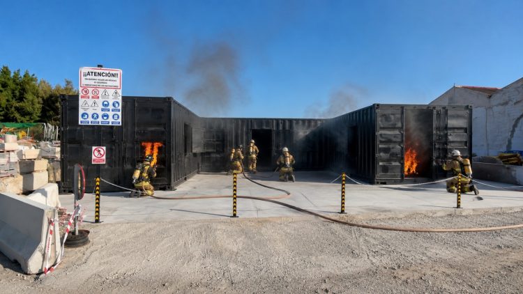 SBT se dota de un campo de prácticas contra el fuego para el entrenamiento y la formación continua de sus bomberos