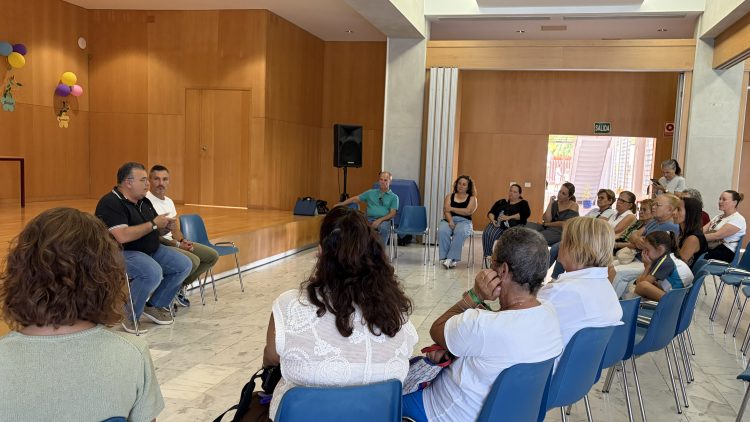 La Concejalía de Participación Ciudadana implica a las asociaciones vecinales en el proyecto ‘Folclore en tu Barrio’