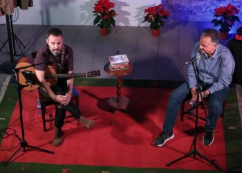 Ari Jiménez y Santiago Gil proponen una velada de música y poesía en Arinaga