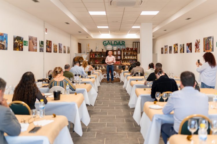 El Centro de Formación Municipal acoge la cata de expertos del X Certamen Insular de Vinos de Gran Canaria ‘Joyas Enológicas’