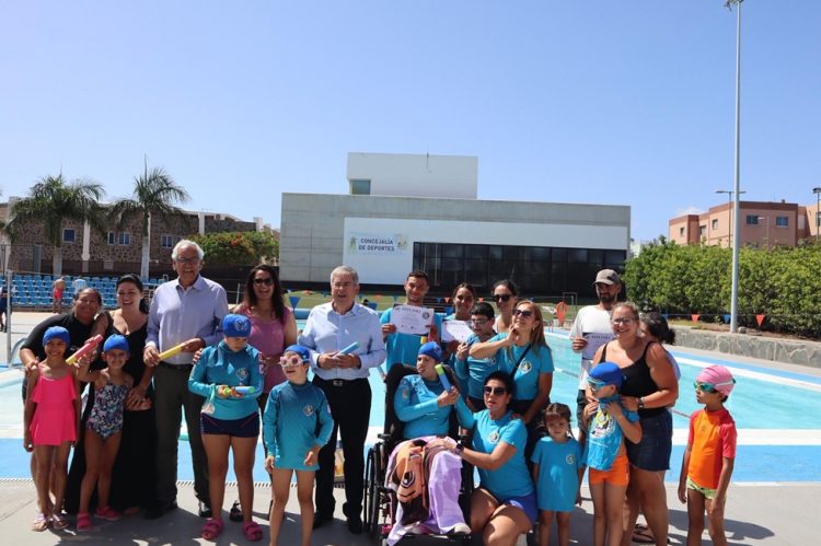 SBT recupera las clases de natación para niños y niñas con diversidad funcional