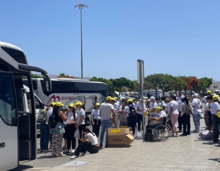 El Ayuntamiento pone 9 guaguas a disposición de 800 vecinos para asistir a la misa del Papa León XIV en el Estadio de Gran Canaria