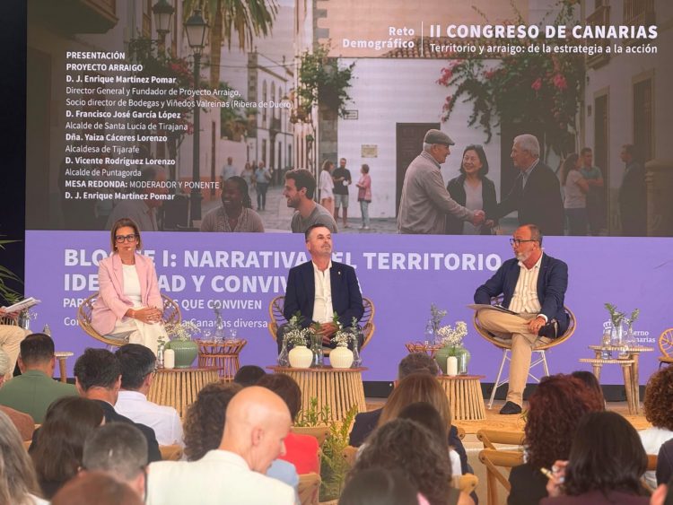 El alcalde de Santa Lucía defiende en el Congreso del Reto Demográfico las políticas municipales por la convivencia