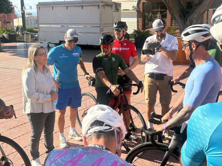 El desafío al Pico de las Nieves vuelve a reunir en Ingenio a ciclistas de toda España en una nueva edición del Training Camp ‘Impulsa tu Físico’