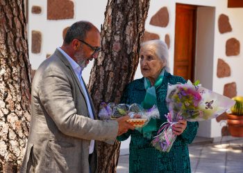 Carmen Vega alumna con 97 años del CEPA de Santa Lucía: “yo quería ser maestra pero tuve que dejar los estudios”