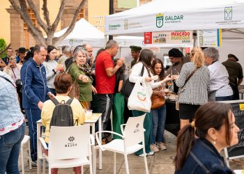 El Mercado Agrícola de Gáldar vuelve a reunir producto local, gastronomía y formación en la Plaza de Santiago