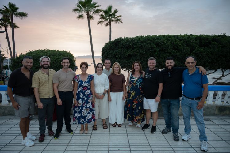 Arguineguín celebra el preestreno de “El beso de las vírgenes”, una historia de amor, identidad y tradición en la víspera del Carmen