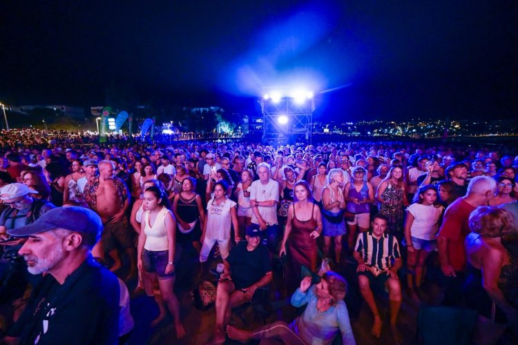 El soul conquista la Playa de San Agustín en el arranque del décimo aniversario del Maspalomas Costa Canaria Soul Festival