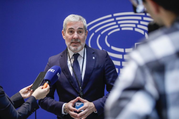 Clavijo celebra que Bruselas prorrogue hasta 2035 la exención RUP en los ETS