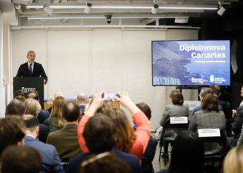 Canarias teje una red con embajadas de 40 países para reforzar su proyección científica y la atracción de talento