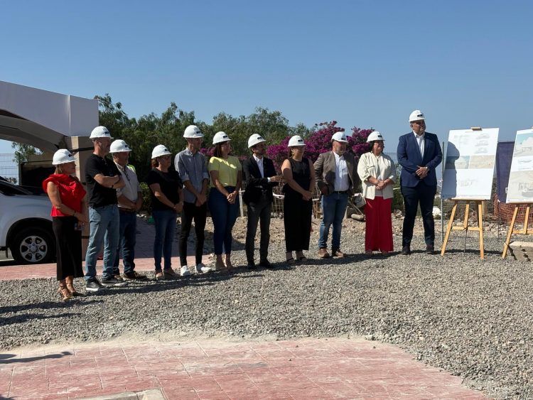Ingenio comienza a escribir la historia de su futura Biblioteca Municipal con la colocación de la primera piedra
