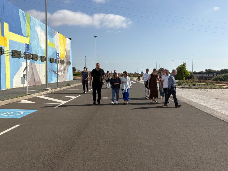 El Cabildo regenera el entorno del Campo de Fútbol Pancho Ramírez de El Carrizal y crea un nuevo espacio sostenible y accesible