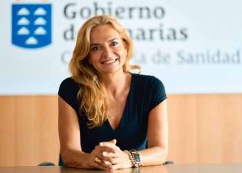 Sanidad incrementa un 41,2 por ciento las dietas por desplazamiento para pacientes y acompañantes que requieren asistencia sanitaria fuera de su isla de residencia