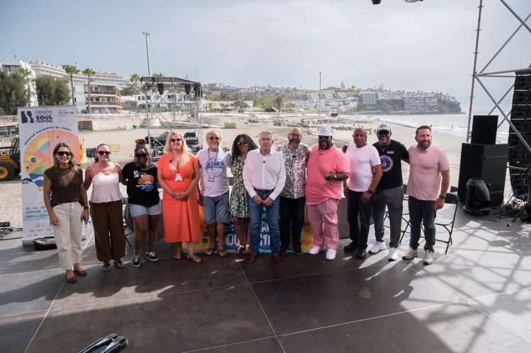 El X Maspalomas Costa Canaria Soul Festival inaugura oficialmente una edición que convertirá desde mañana la Playa de San Agustín en la capital europea del soul