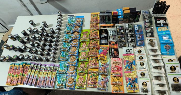 La Policía Local investiga la venta de productos con THC por encima del límite permitido en un negocio de Taurito